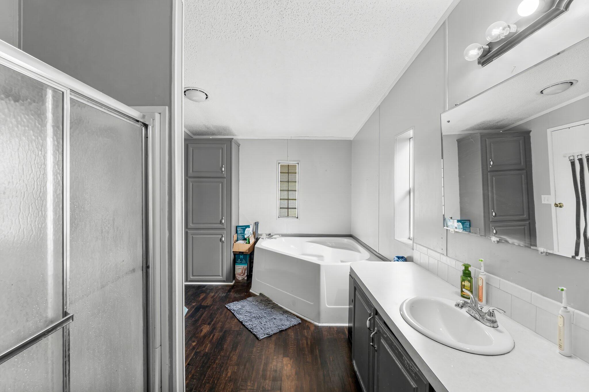 CEDAR RIDGE - Residential