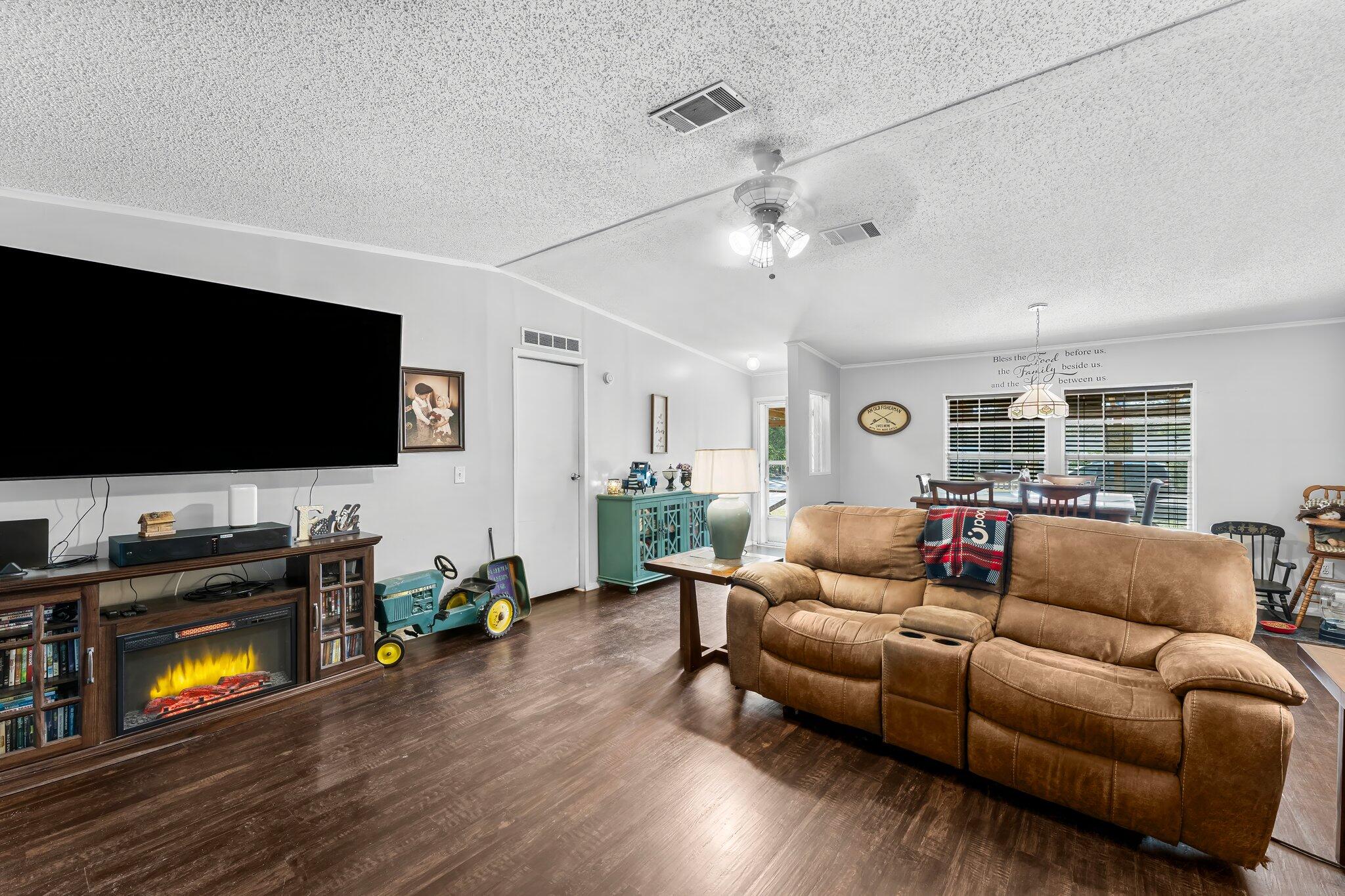 CEDAR RIDGE - Residential