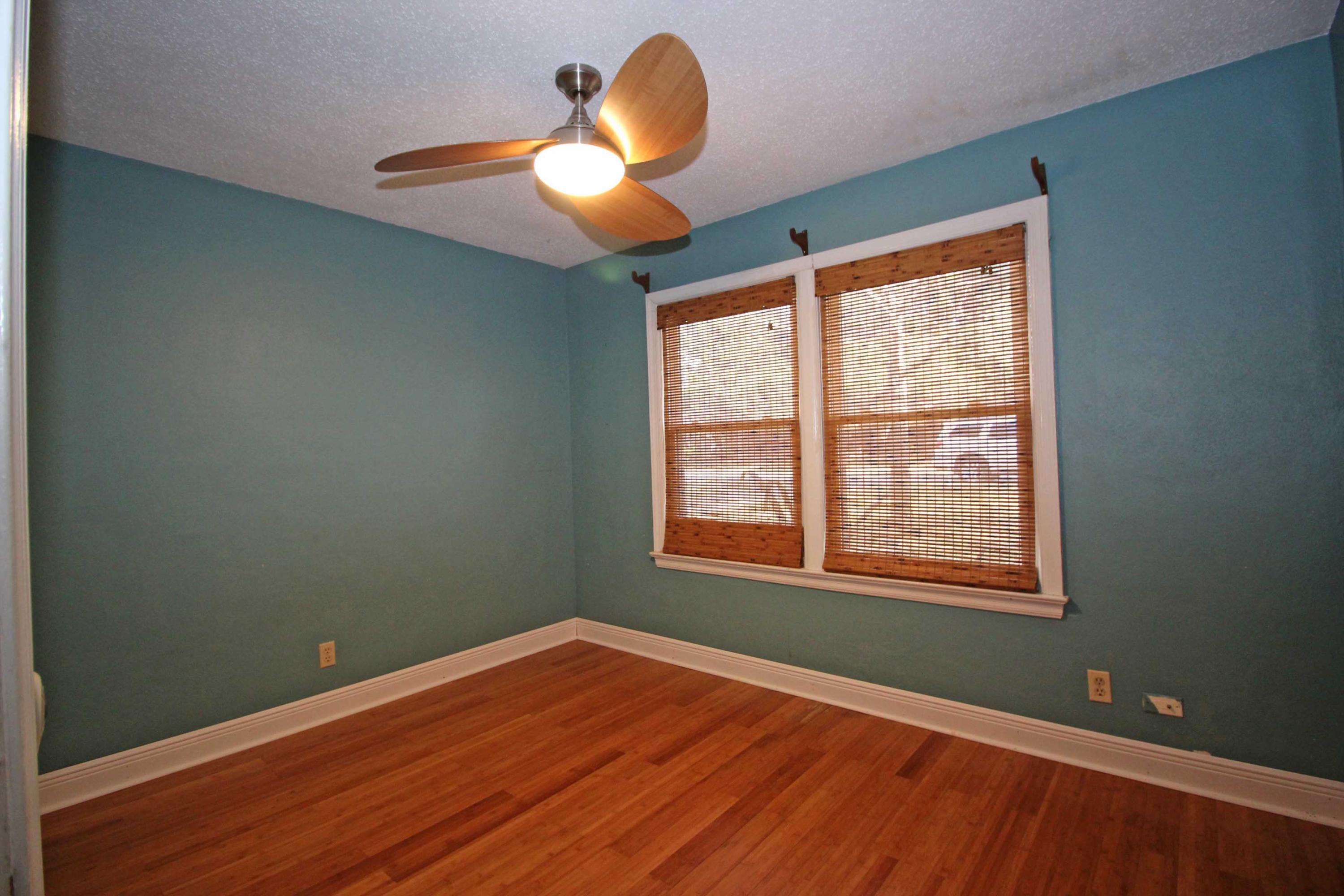 ELLIOTTS POINT 4TH ADDN - Residential