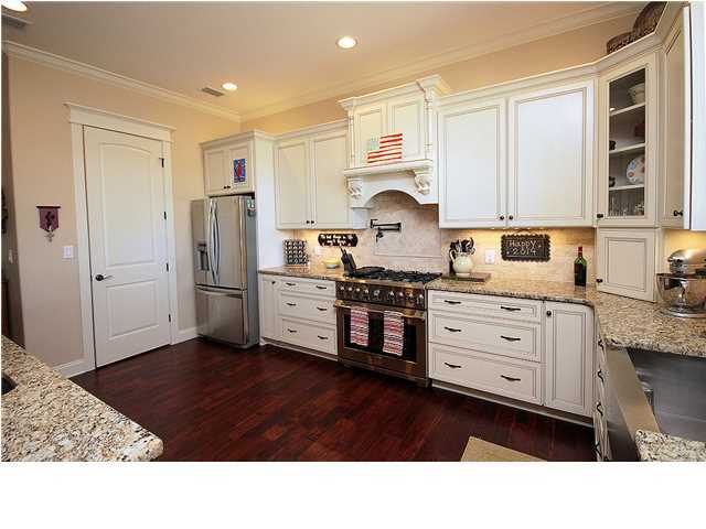 RAINTREE ESTATES - Residential