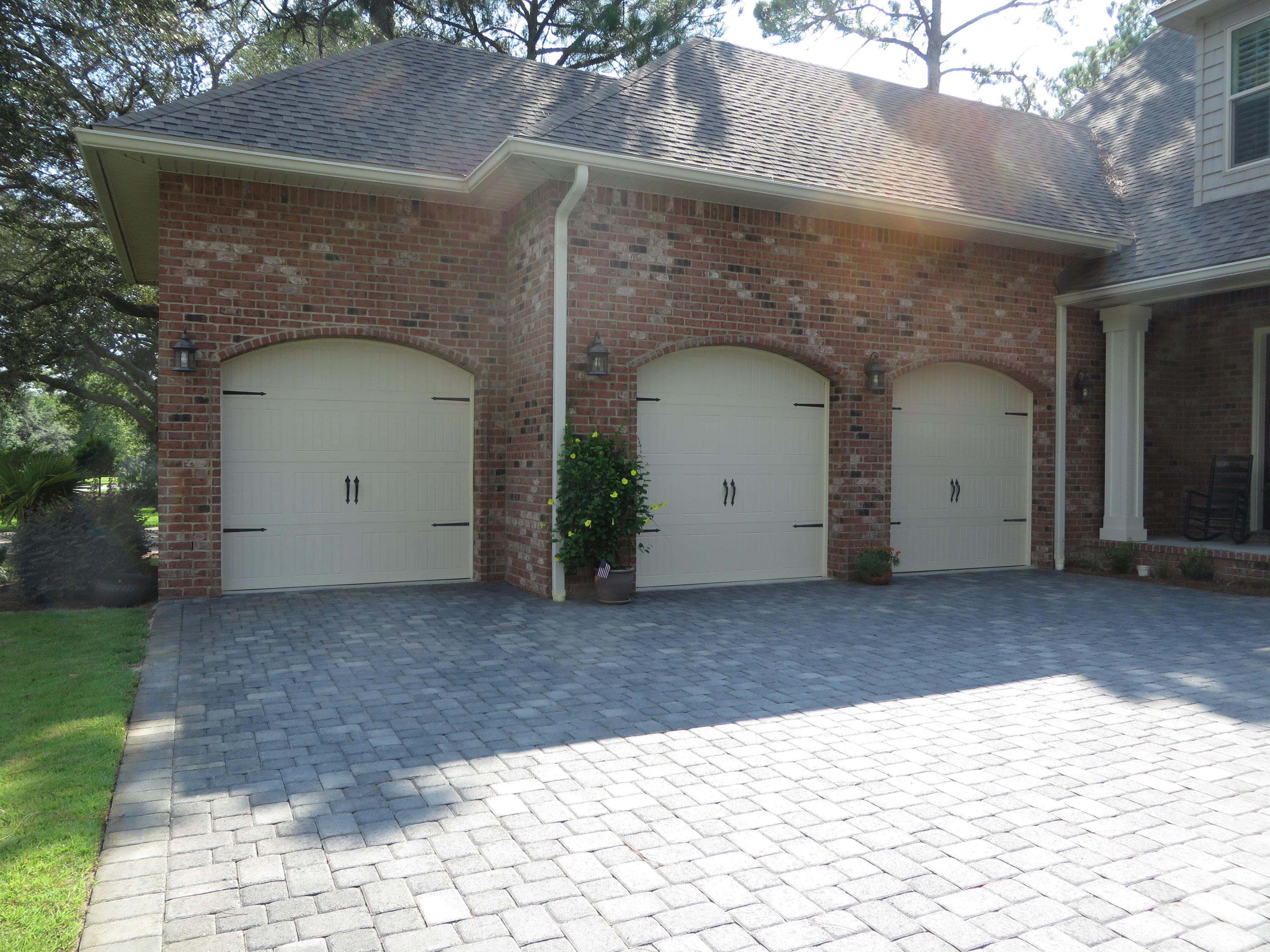 RAINTREE ESTATES - Residential