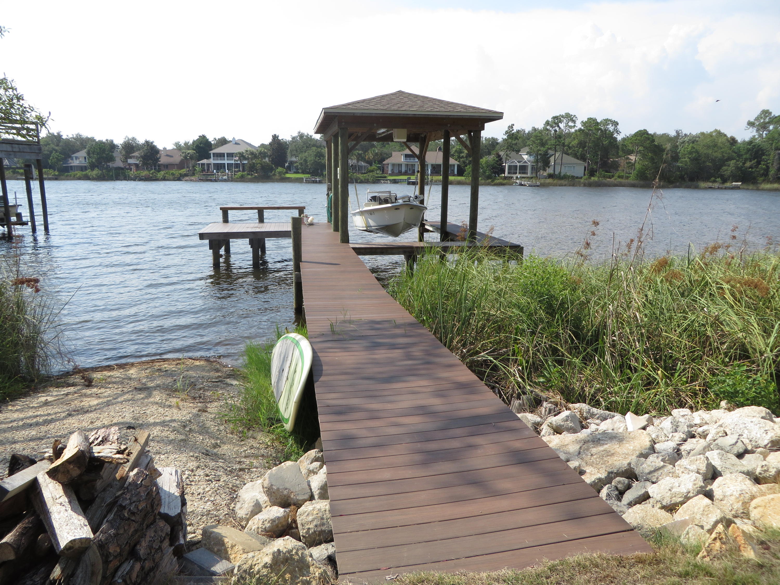 RAINTREE ESTATES - Residential