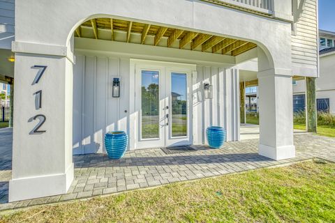 A home in Pensacola Beach