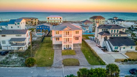 A home in Pensacola Beach