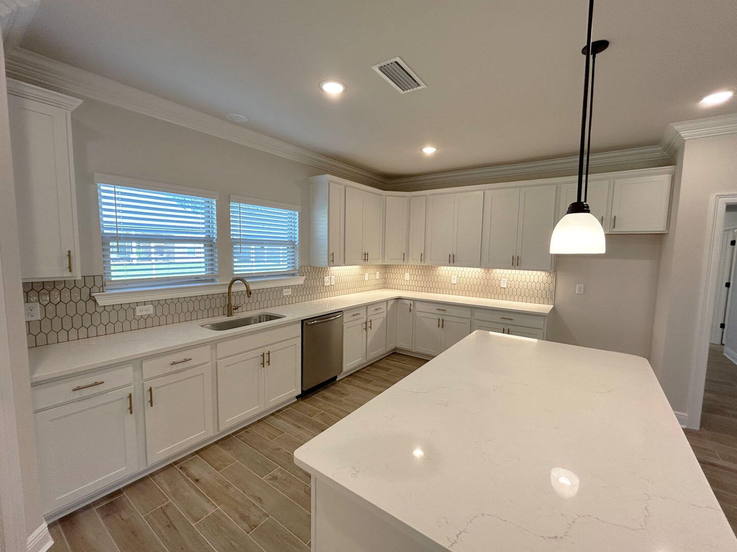 HAMMOCK BAY - STARBURST - Residential