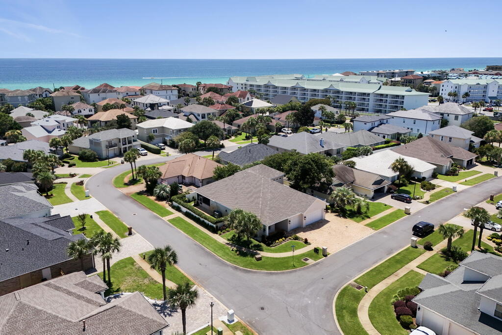 AVALON BEACH ESTATES - Residential