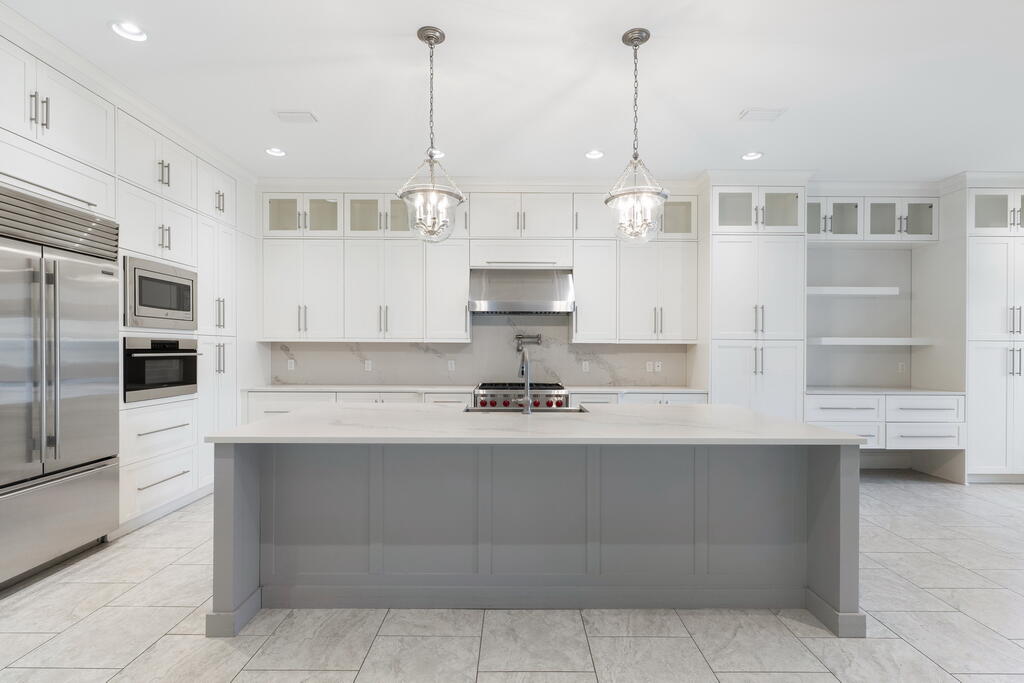 AVALON BEACH ESTATES - Residential