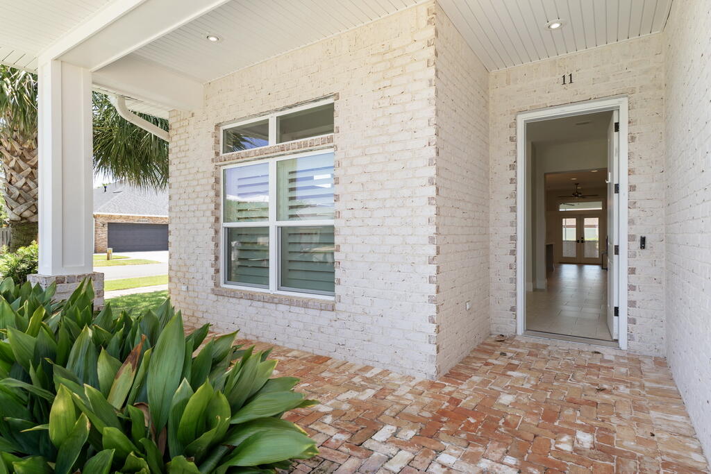 AVALON BEACH ESTATES - Residential
