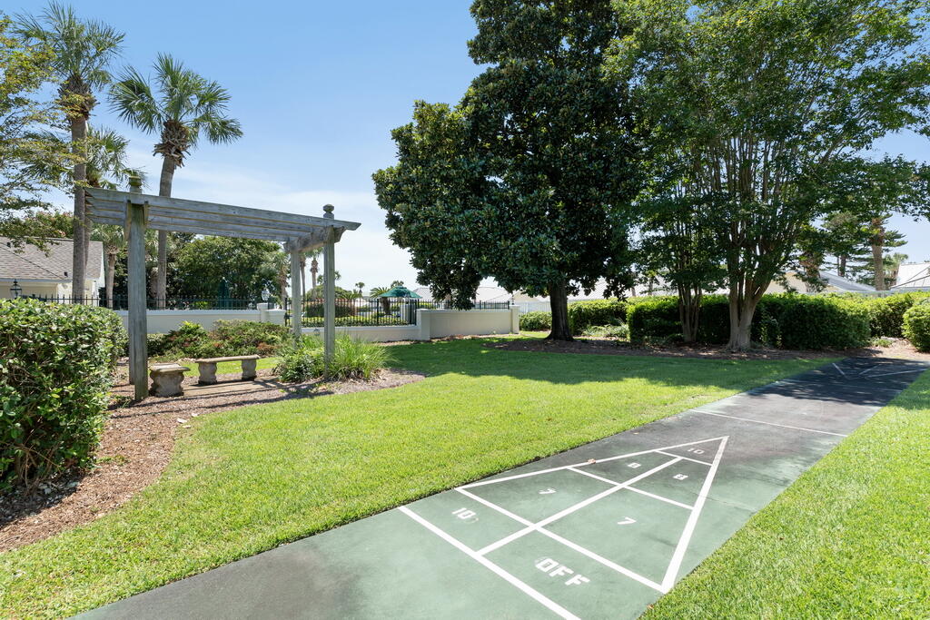 AVALON BEACH ESTATES - Residential