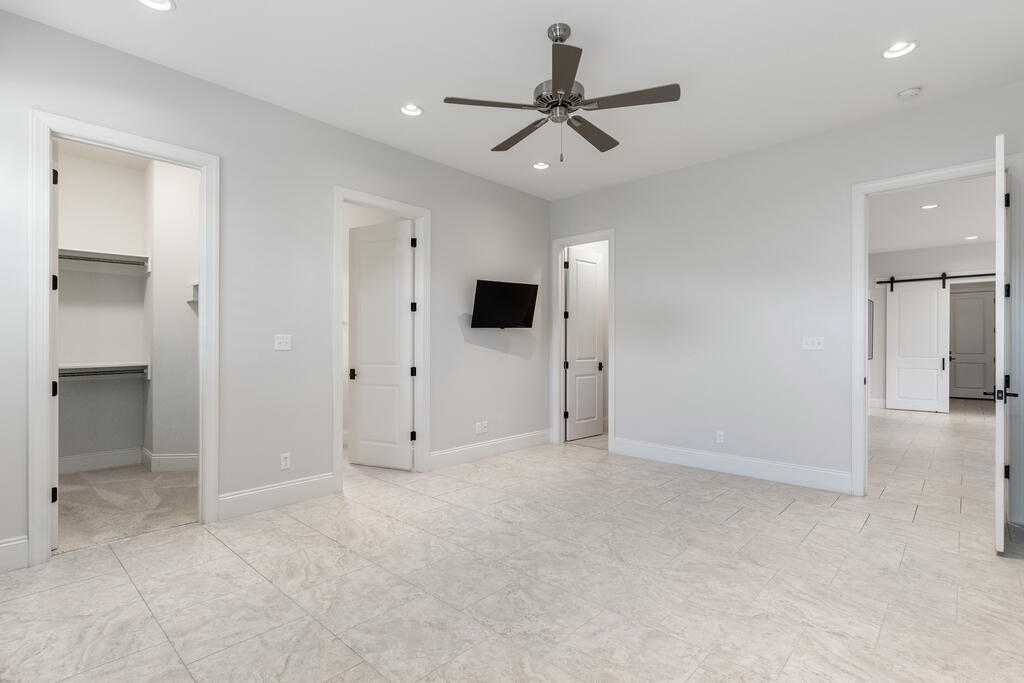 AVALON BEACH ESTATES - Residential