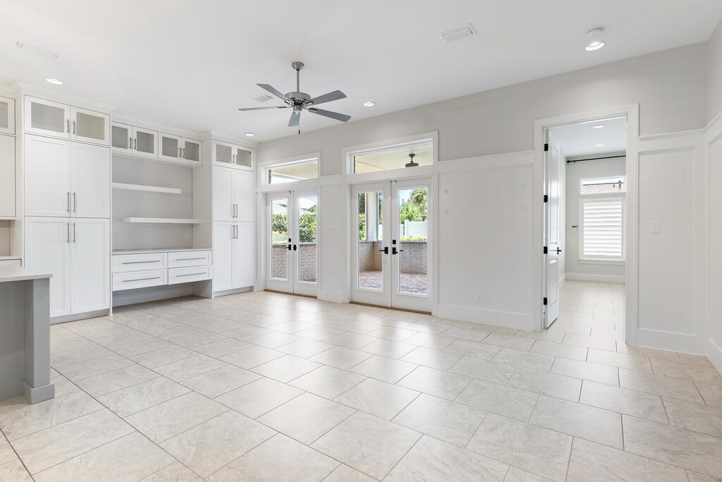 AVALON BEACH ESTATES - Residential