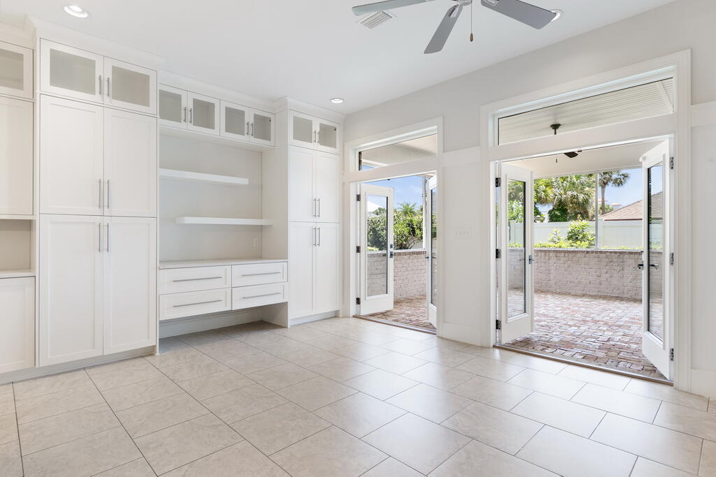 AVALON BEACH ESTATES - Residential