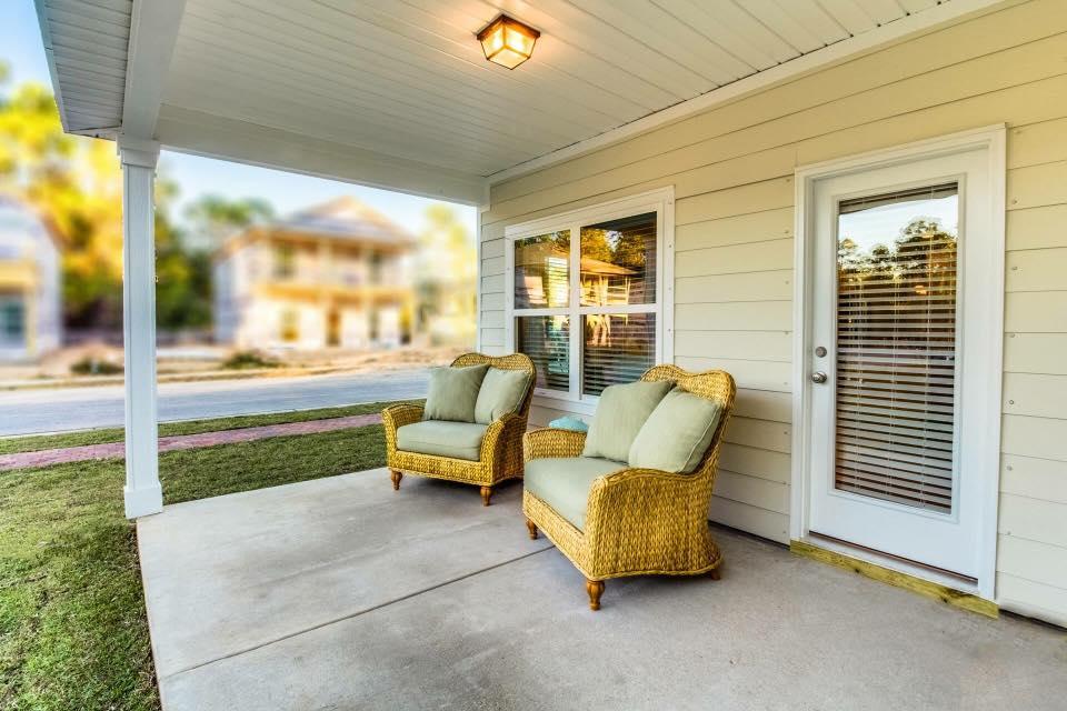 TRANQUILITY BY THE BAY - Residential