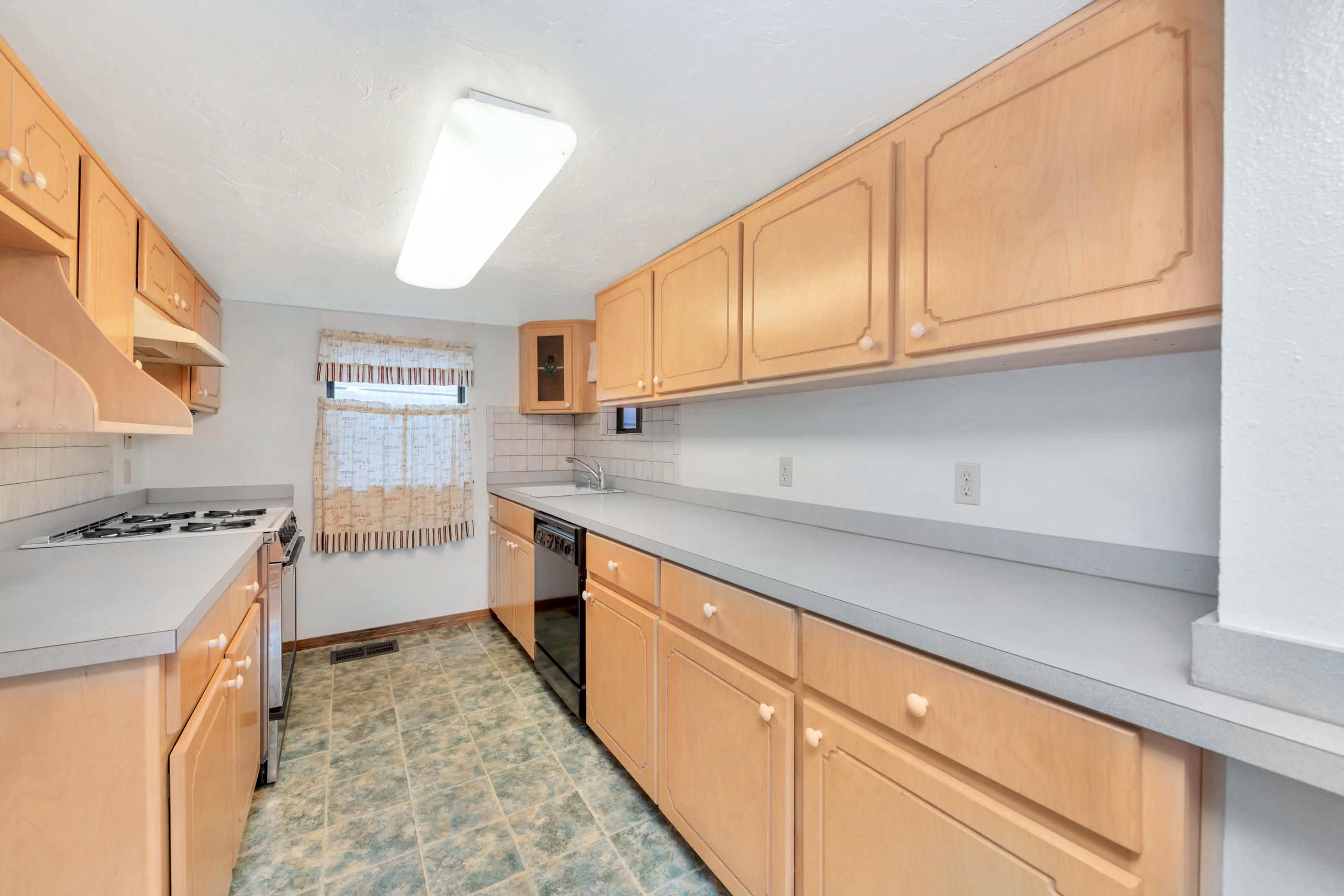 EMORY THOMAS - Residential