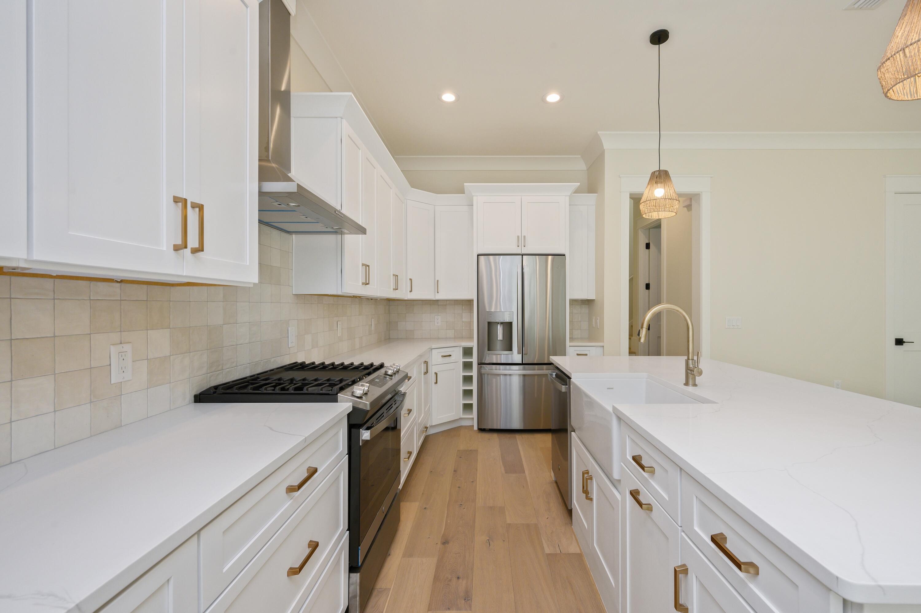 VALPARAISO PLAT 01 - Residential Lease
