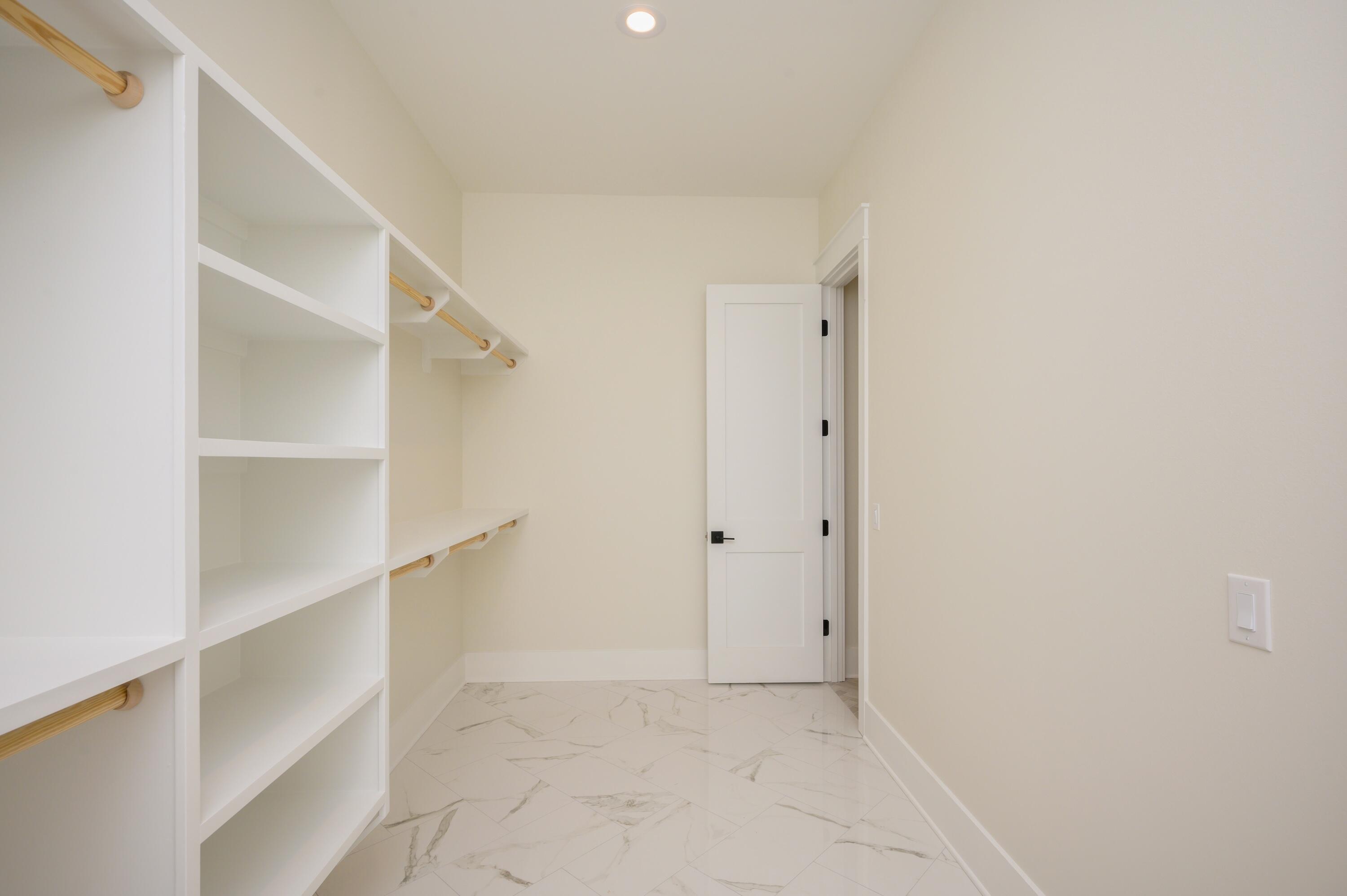 VALPARAISO PLAT 01 - Residential Lease