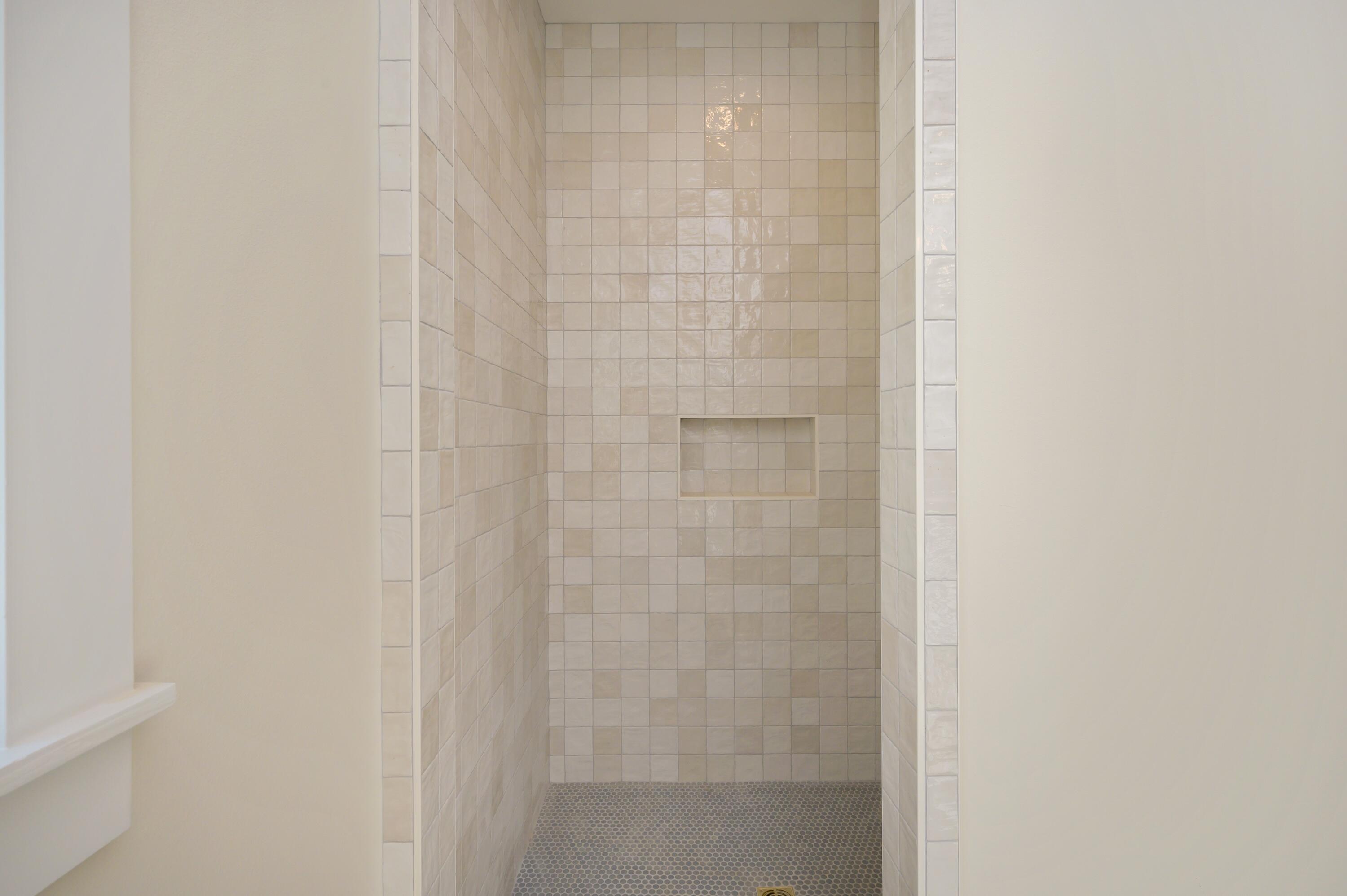 VALPARAISO PLAT 01 - Residential Lease