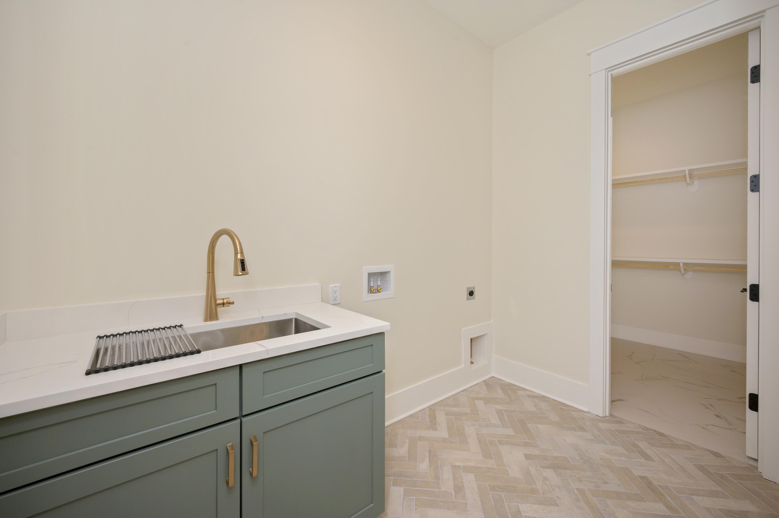 VALPARAISO PLAT 01 - Residential Lease