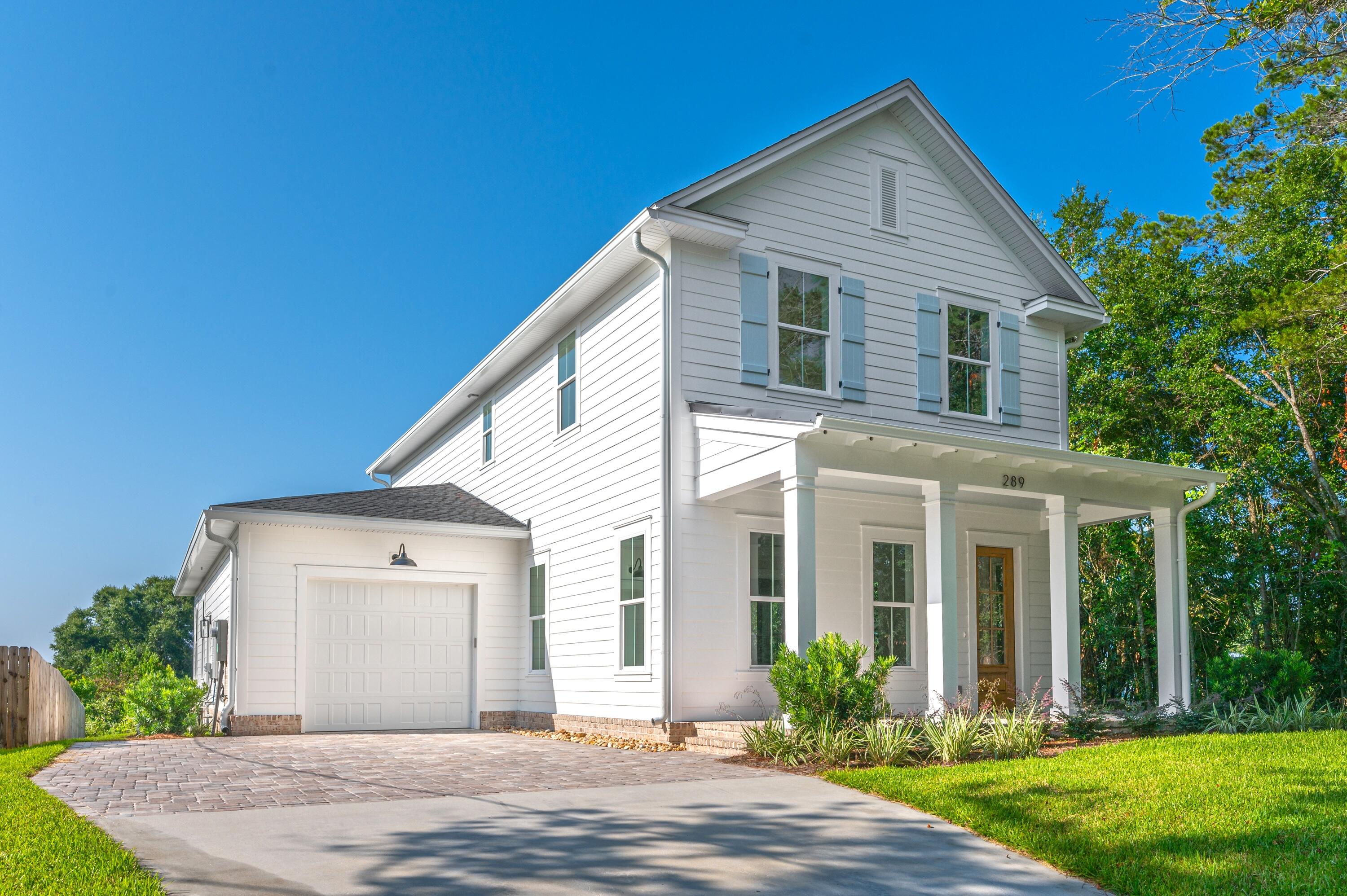 Luxury rentals like this one don't come along very often. Welcome home to this STUNNING Coastal Cottage just minutes from Eglin AFB!! Gorgeous curb appeal on large corner lot. Covered Front and back porches feature herringbone brick pattern. Open living and kitchen space with custom cabinetry, tiled backsplash, Stainless hood & GE suite of appliances including a French door refrigerator. Walk in pantry with custom wood shelving. 10 ft ceilings on main floor. Brick, gas-powered fireplace in living room. Added luxury of solid core doors, shiplap wood accents, 1x8 baseboards, quartz countertops, Gas Rinnai hot water heater. First floor master bath suite has shiplap walls with double vanities, free standing soaking tub, separate shower and plenty of space in the oversized walk-in closet. Insulated garage. Impact windows. No HOA. Bring your boat or enjoy additional parking. Short distance to Glen Argyle park and the 9 hole Disk Golf course. Also a short trip to Lincoln Park with swimming, boat launch, covered gathering areas and playground. Don't miss your opportunity to call this STUNNER yours! Contact us today for a showing!!