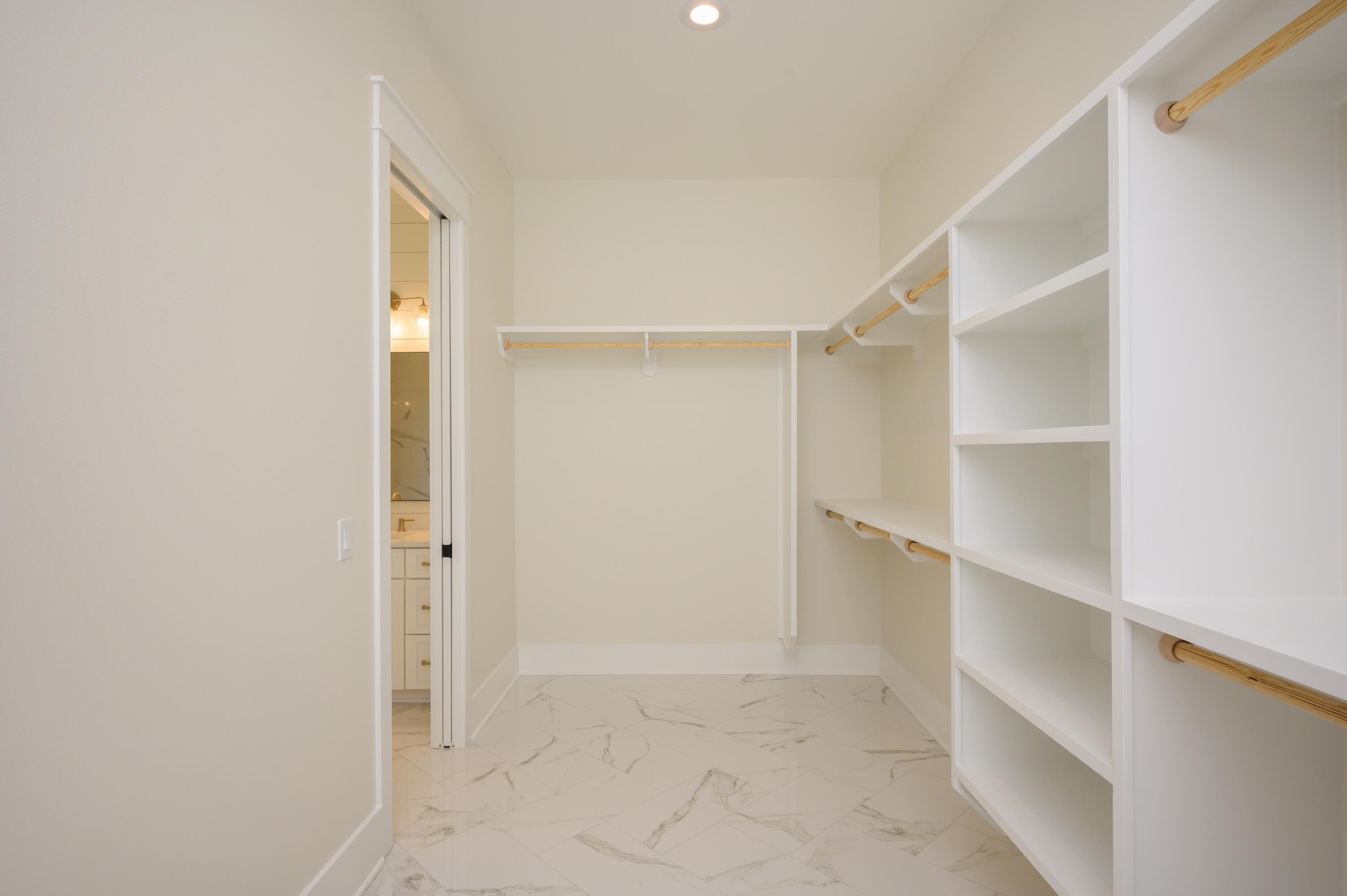 VALPARAISO PLAT 01 - Residential Lease