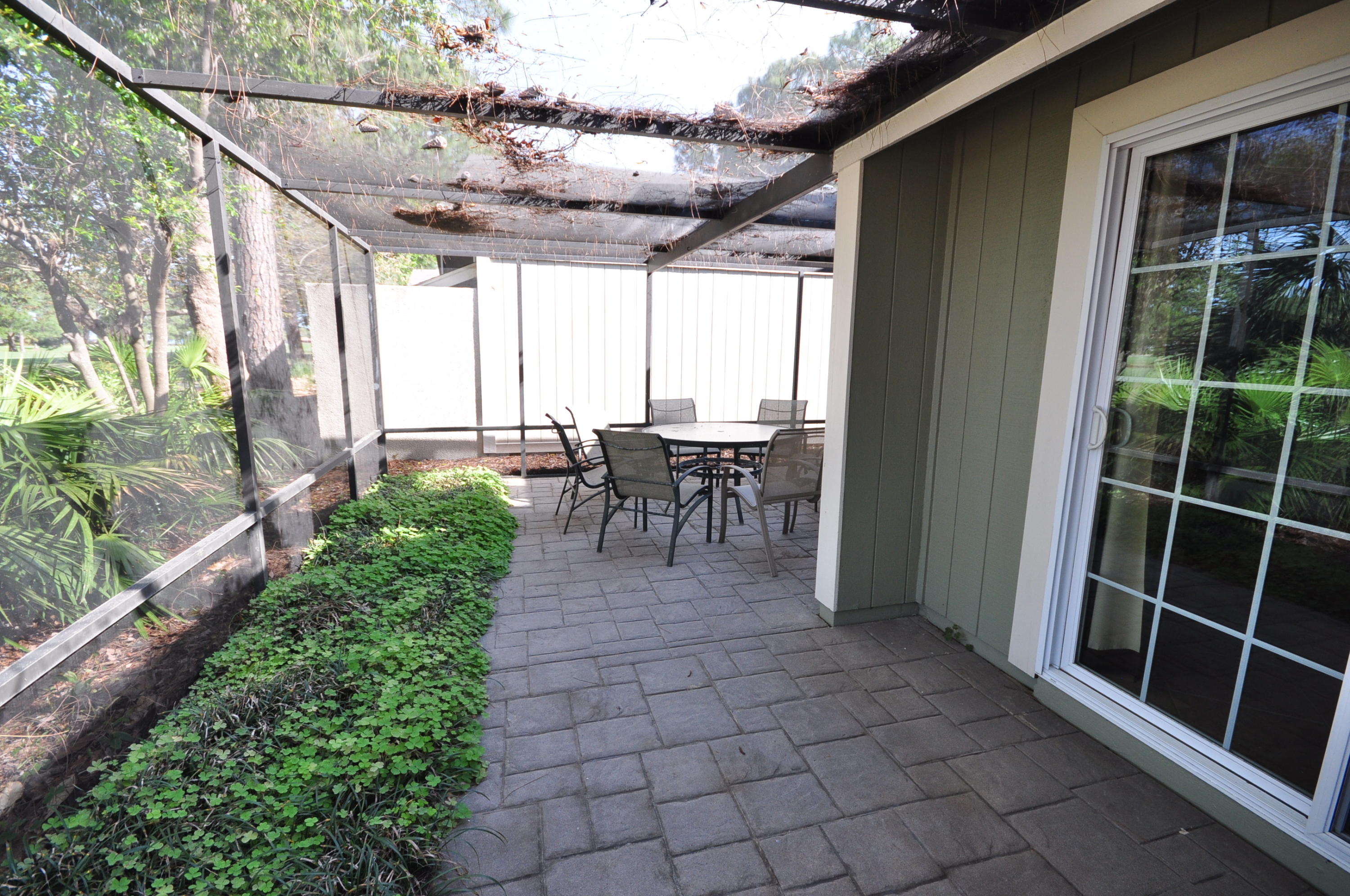 LINKSIDE VILLAGE UNIT 1 - Residential