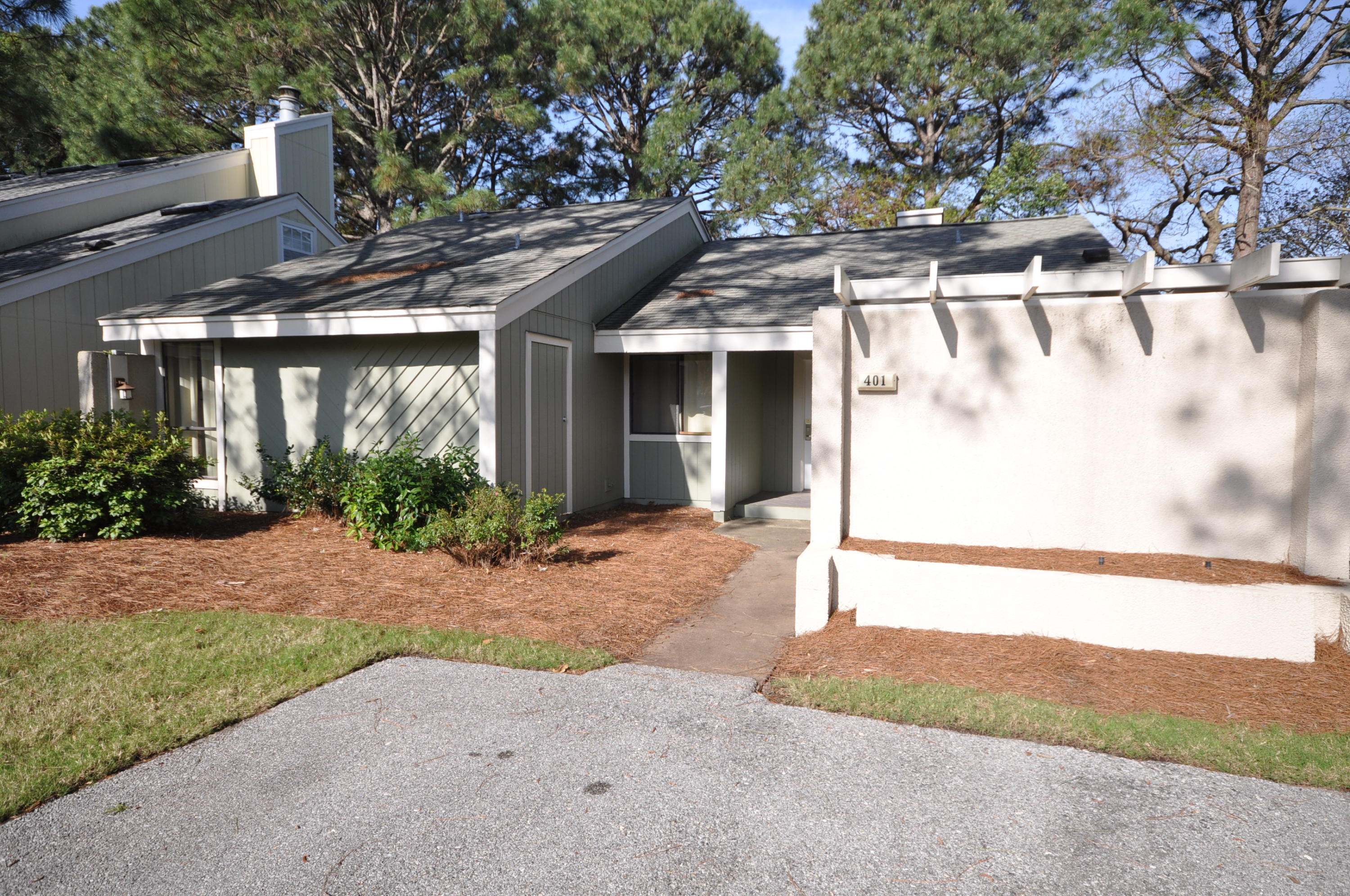 LINKSIDE VILLAGE UNIT 1 - Residential