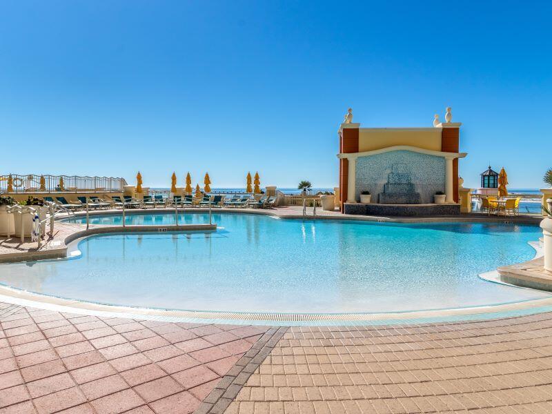 EMERALD GRANDE - Residential Lease