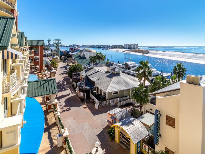 EMERALD GRANDE - Residential Lease