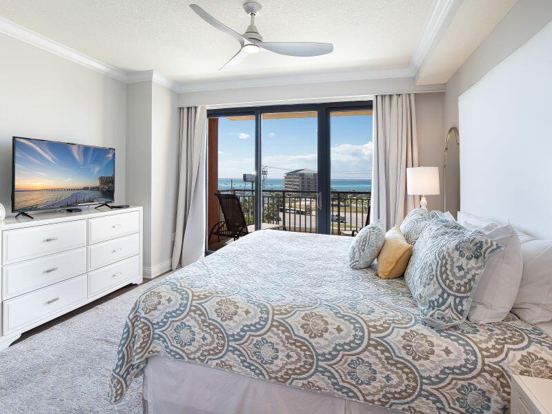 EMERALD GRANDE - Residential Lease