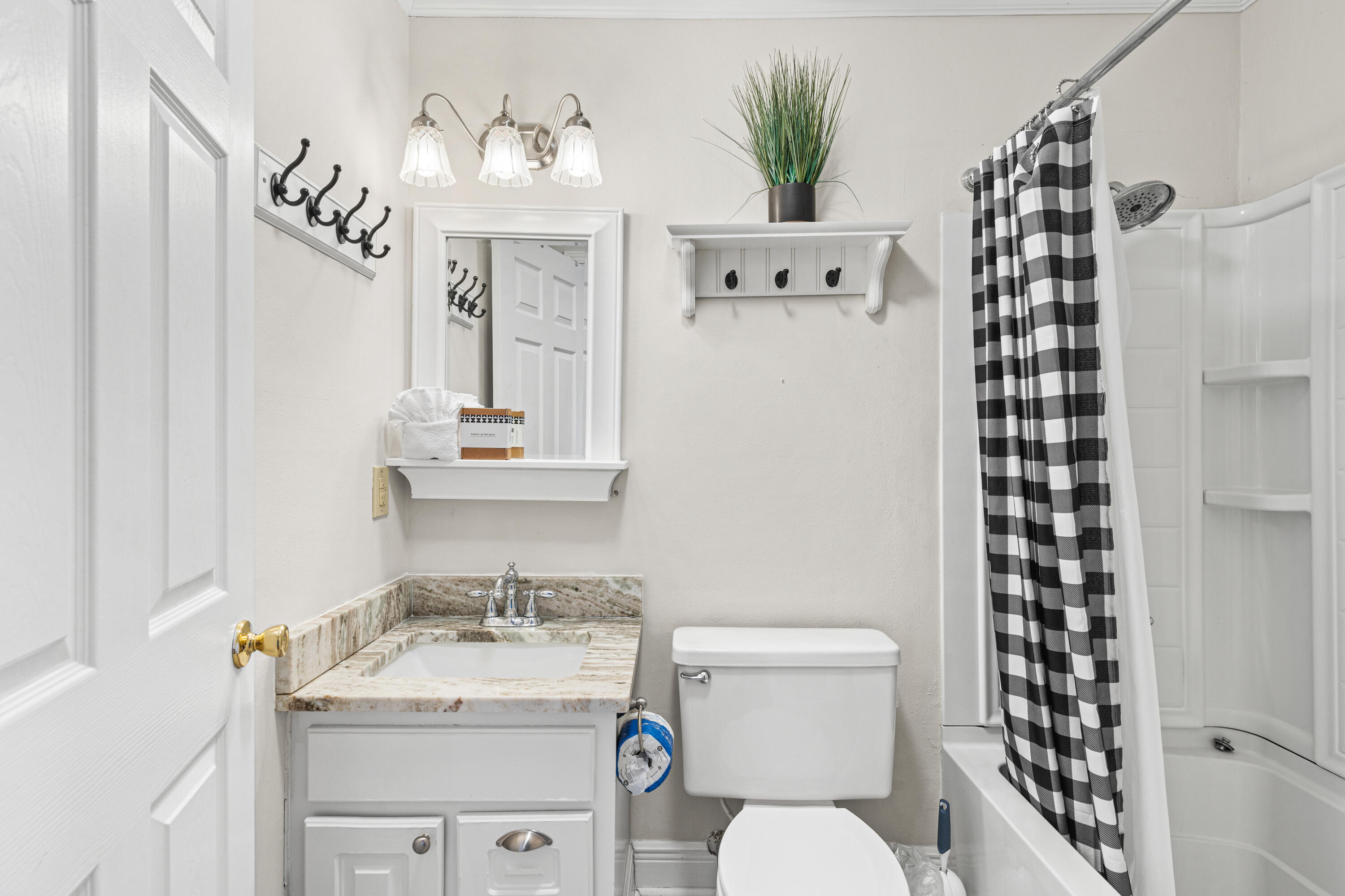 BAYOU VILLAGE CONDO PH 1 - Residential