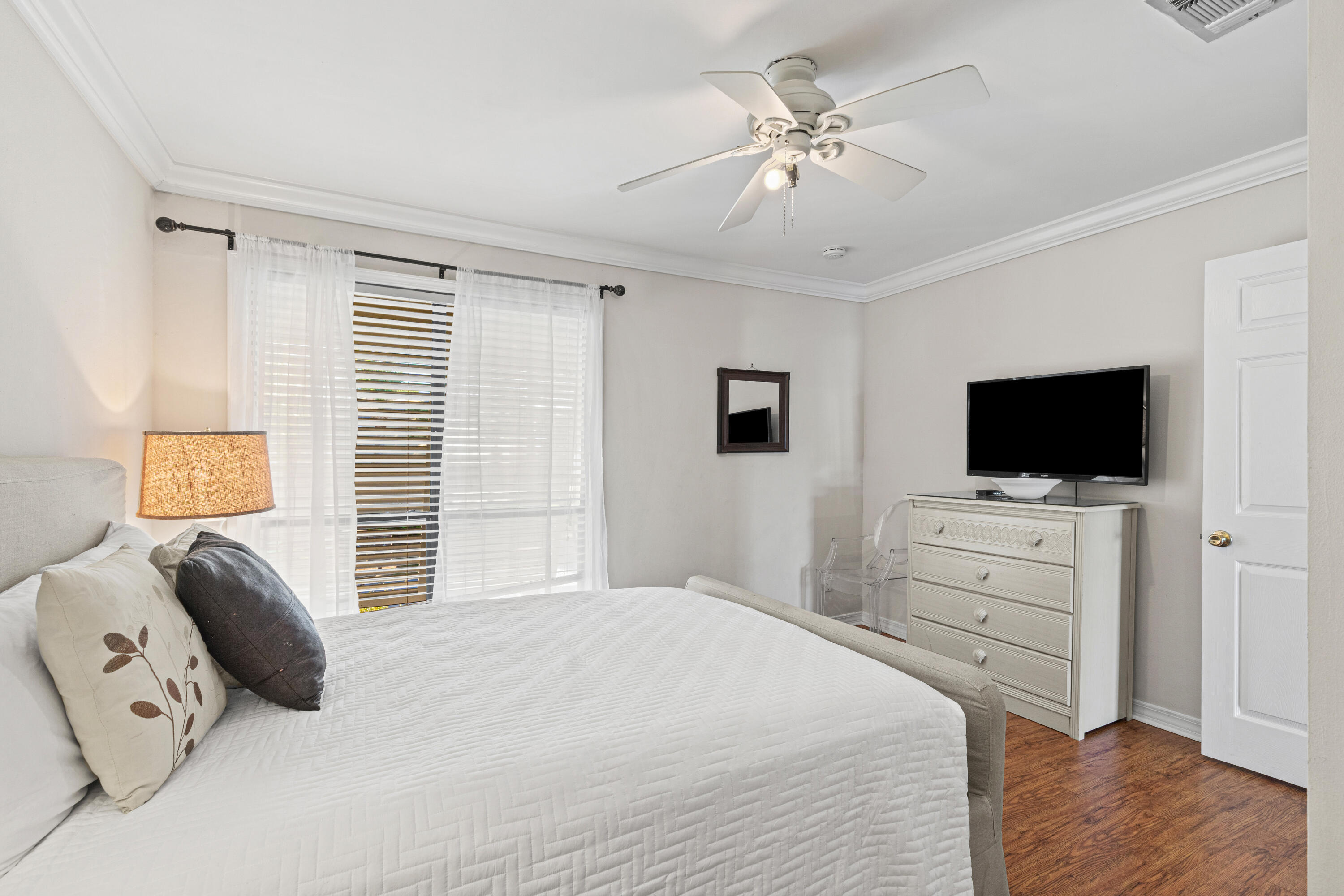 BAYOU VILLAGE CONDO PH 1 - Residential