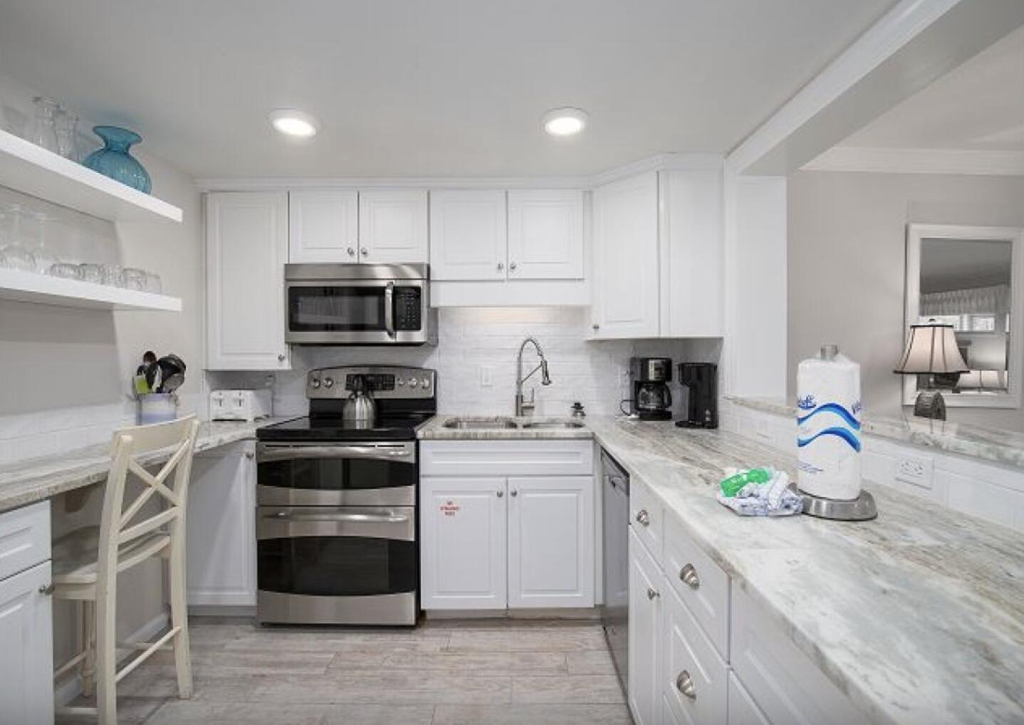 BAYOU VILLAGE CONDO PH 1 - Residential