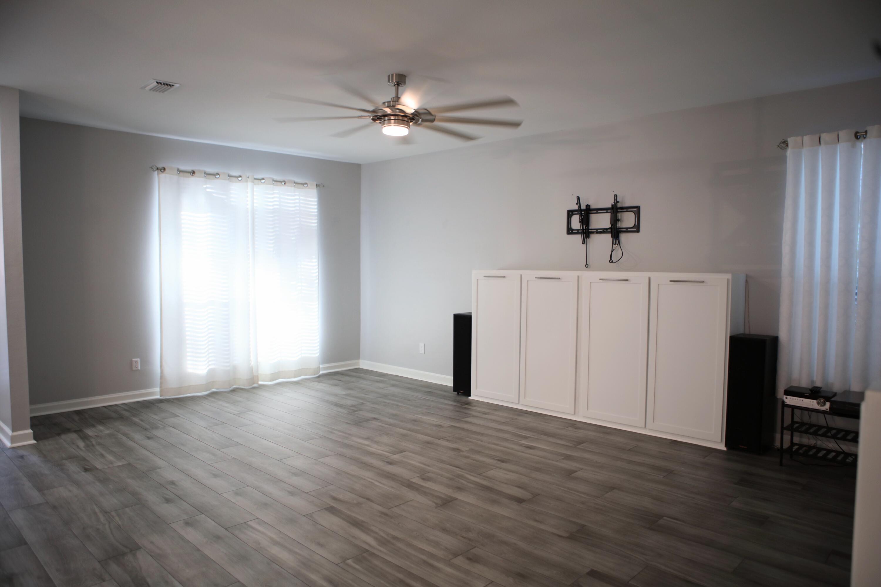 ESCADA - Residential Lease