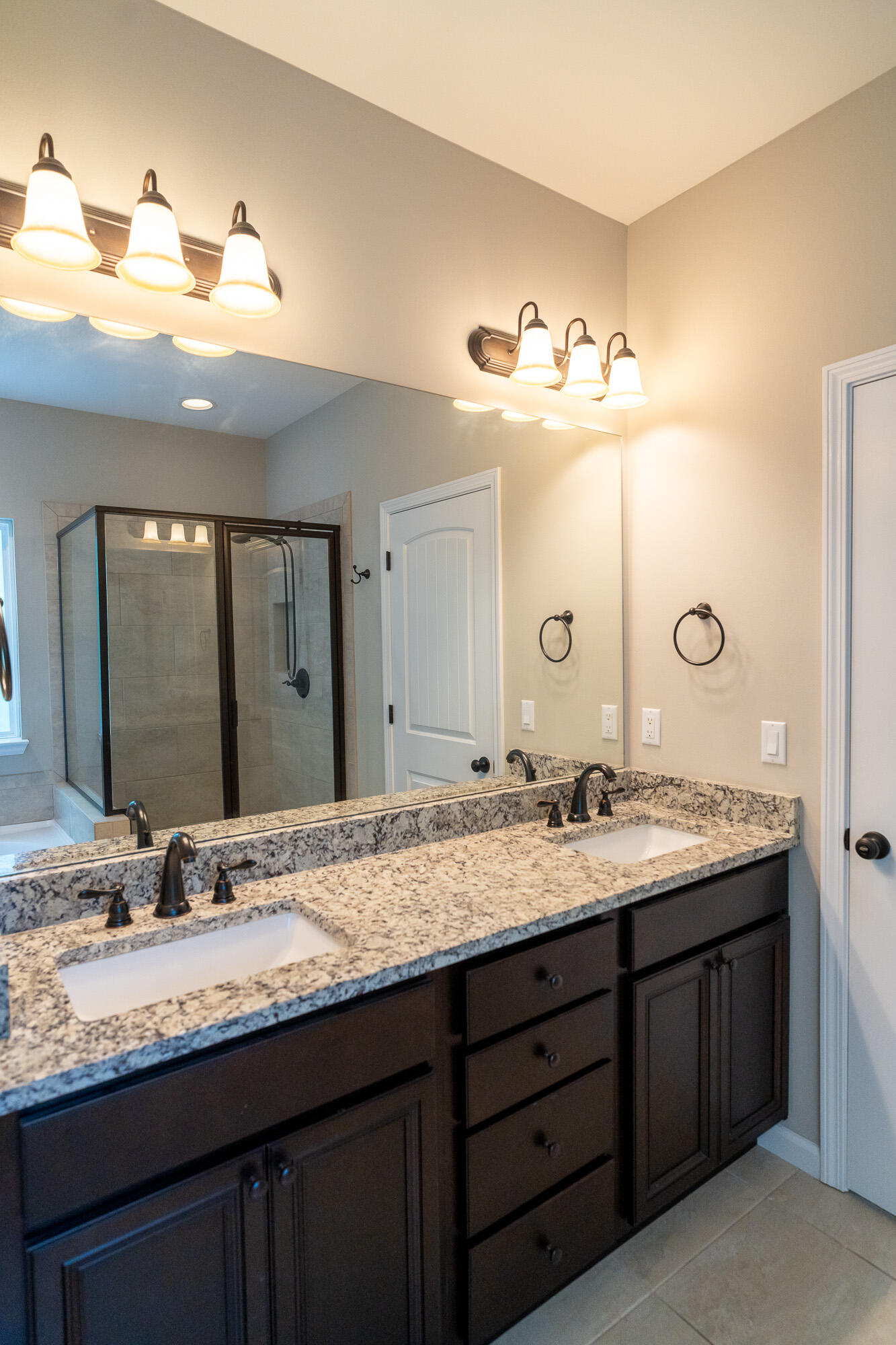 ENDICOTT VILLAGE - Residential