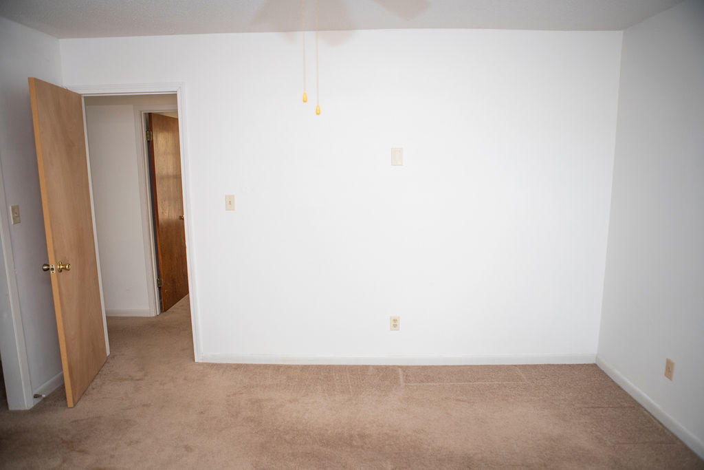 HOLLY WOODS - Residential