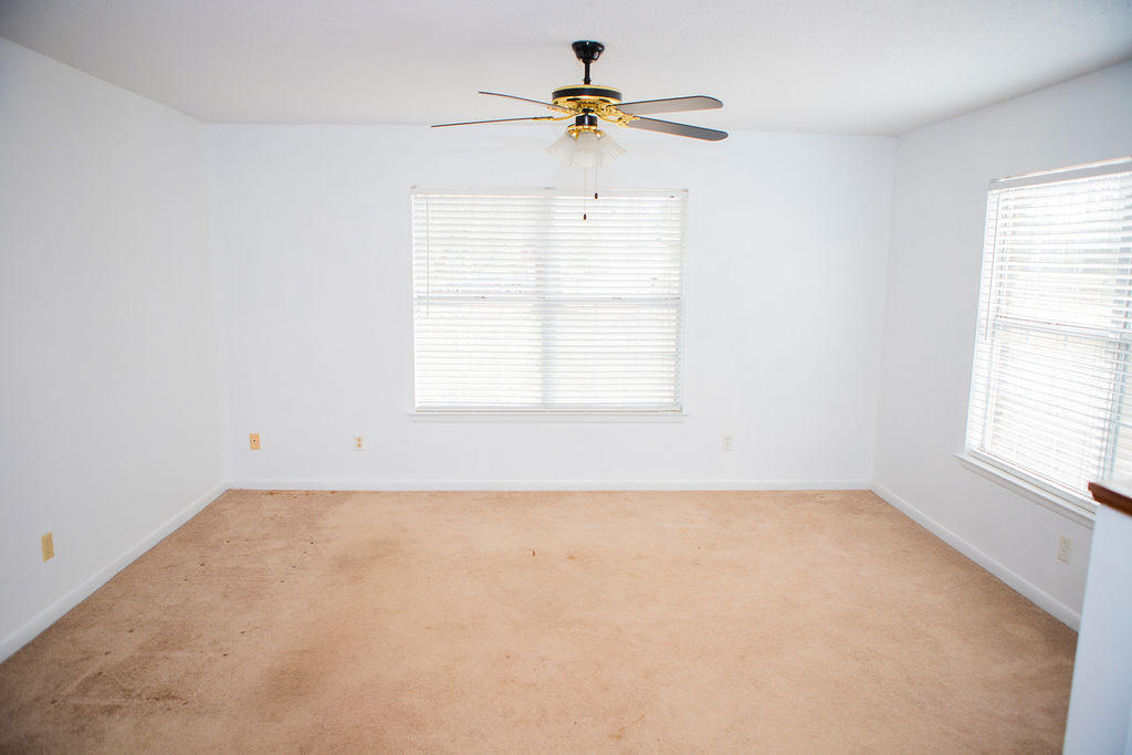 HOLLY WOODS - Residential