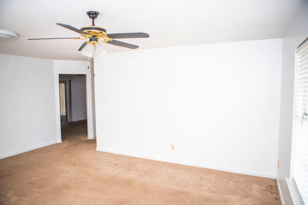 HOLLY WOODS - Residential