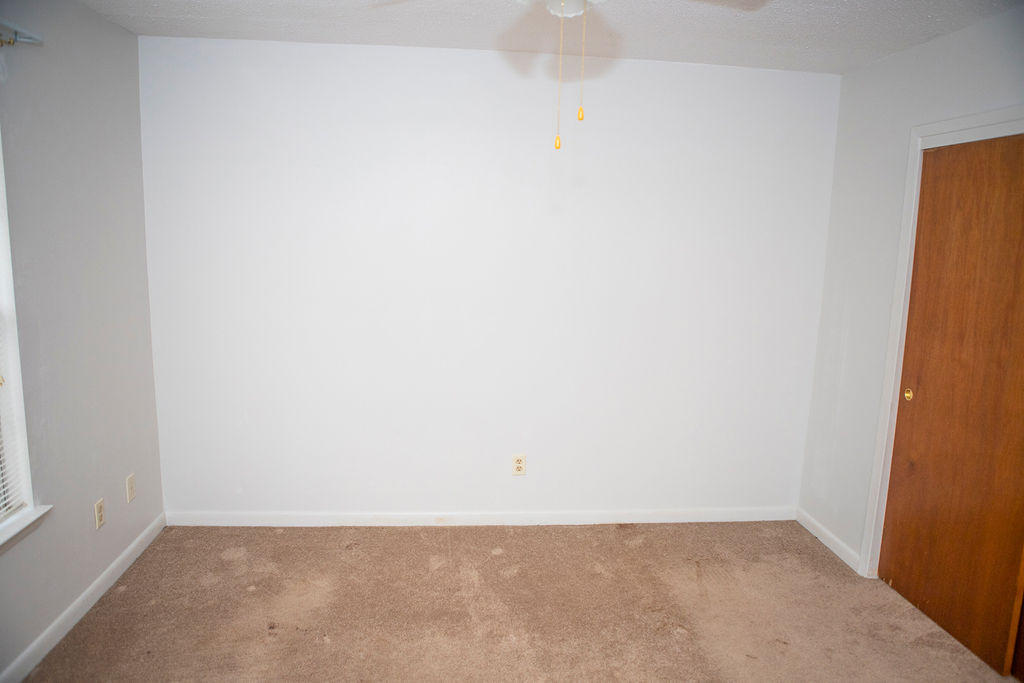 HOLLY WOODS - Residential