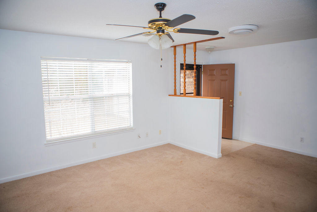 HOLLY WOODS - Residential