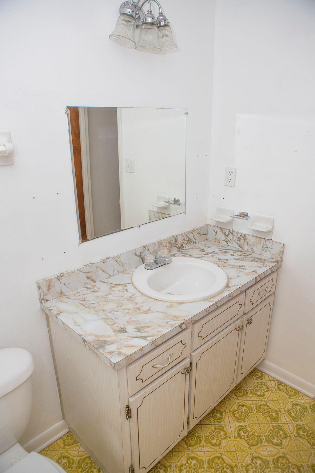 HOLLY WOODS - Residential