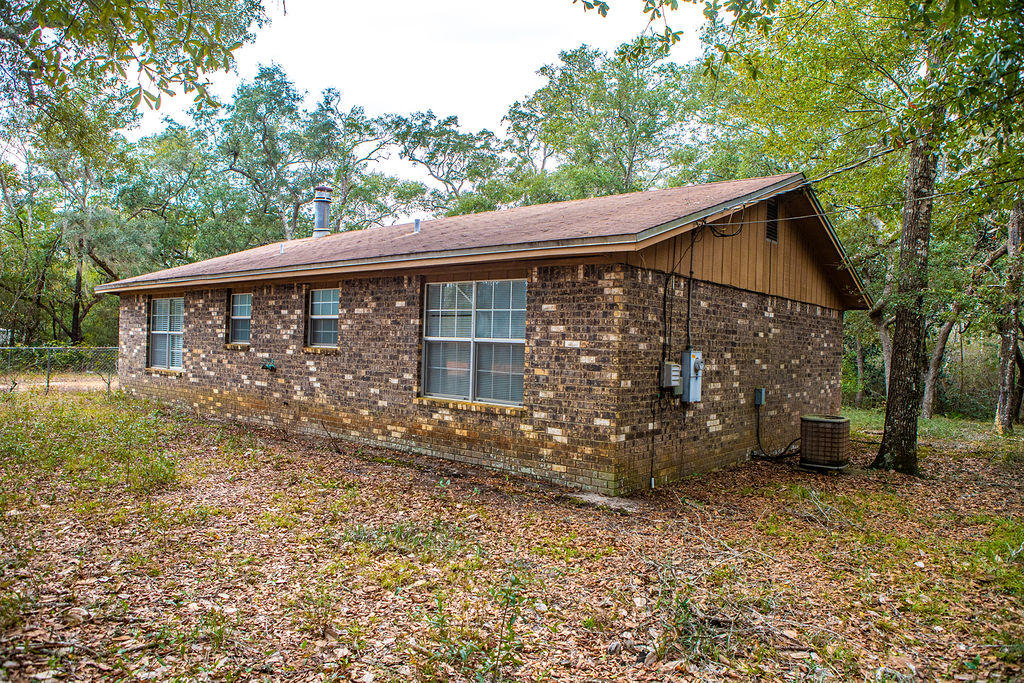 HOLLY WOODS - Residential