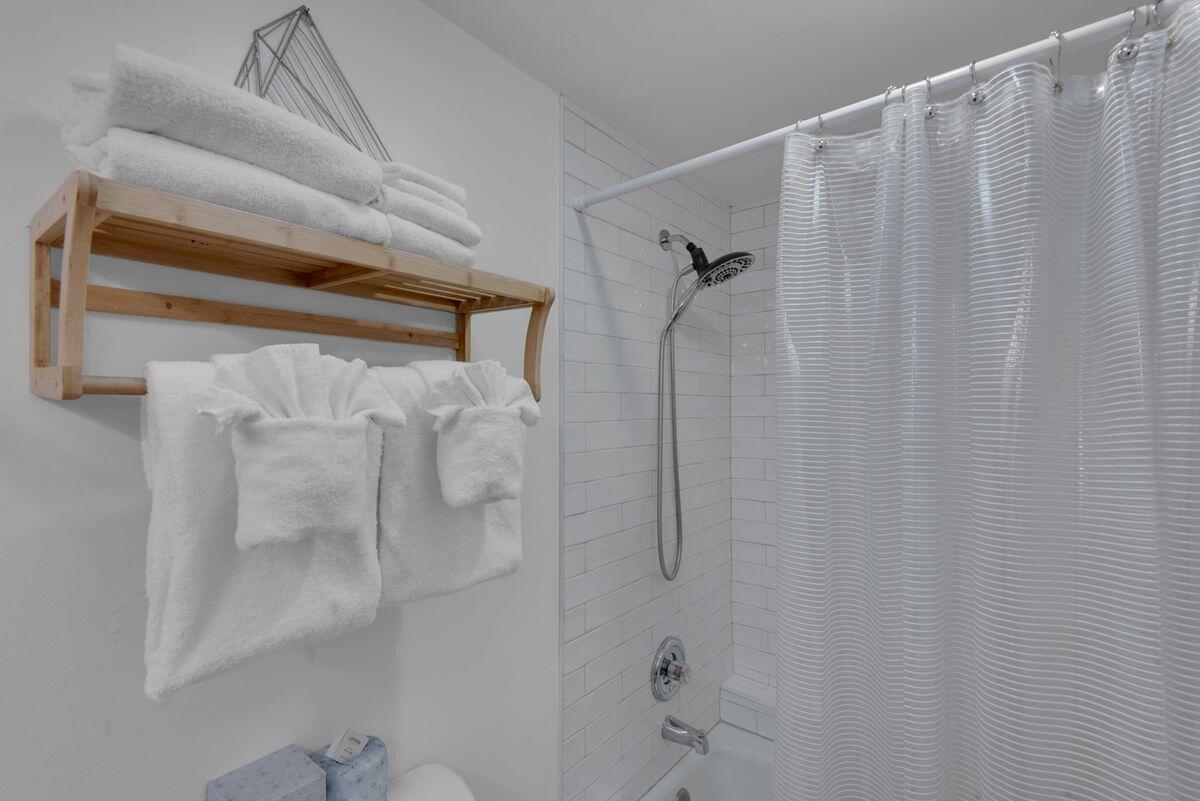 BAYSIDE CONDO SANDESTIN - Residential