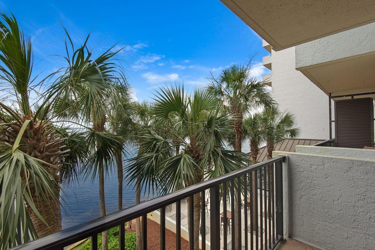 BAYSIDE CONDO SANDESTIN - Residential