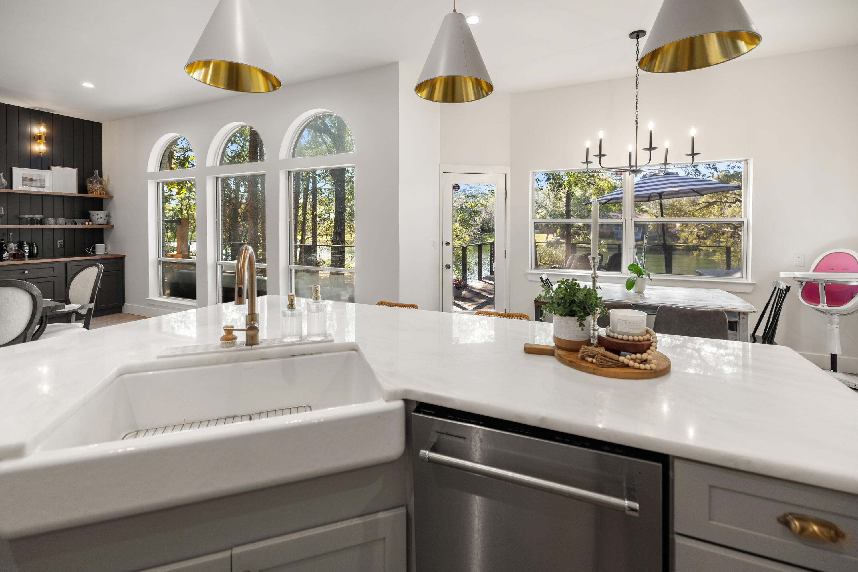 ROCKY BAYOU COUNTRY CLUB ESTATES 1 - Residential Lease