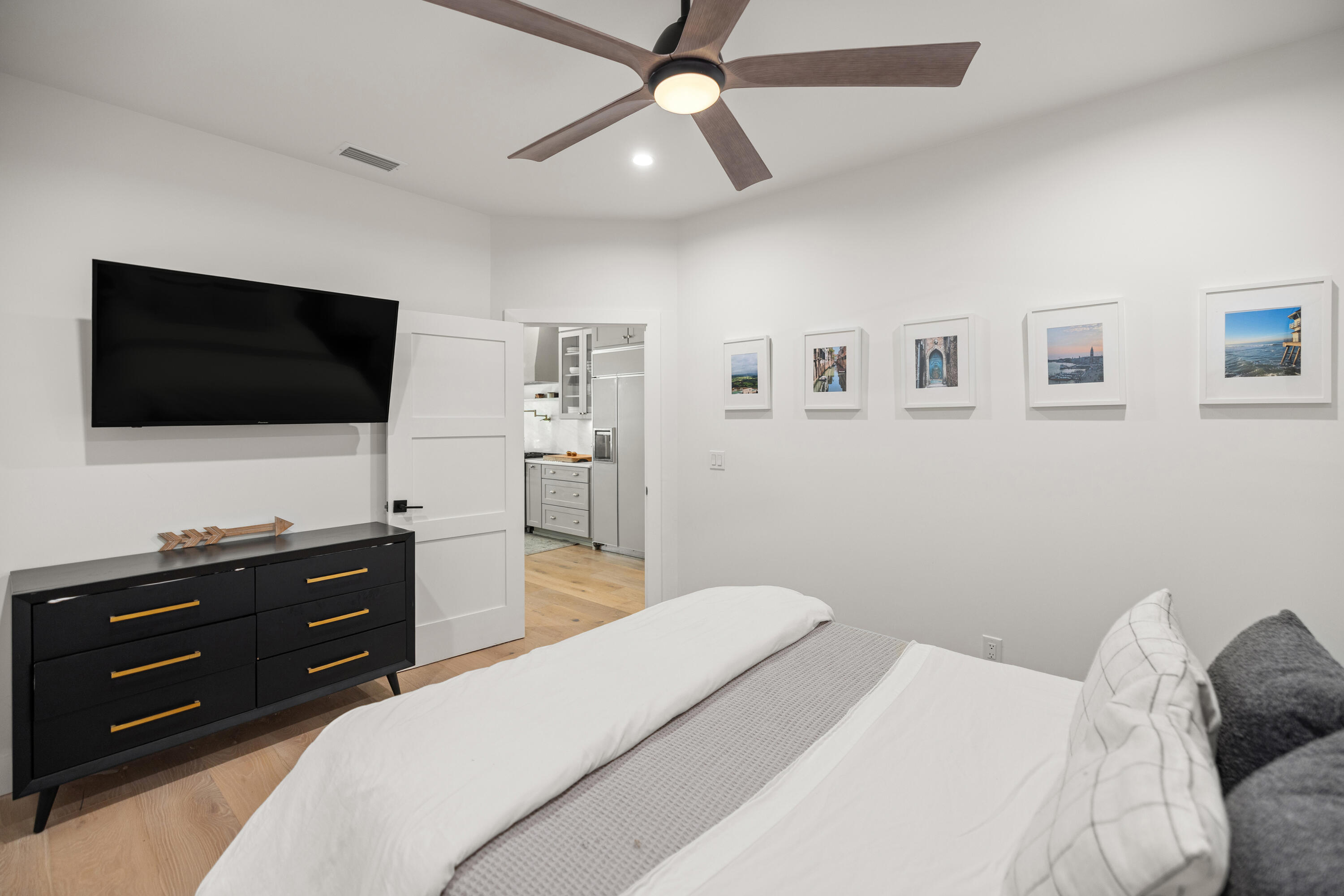 ROCKY BAYOU COUNTRY CLUB ESTATES 1 - Residential Lease