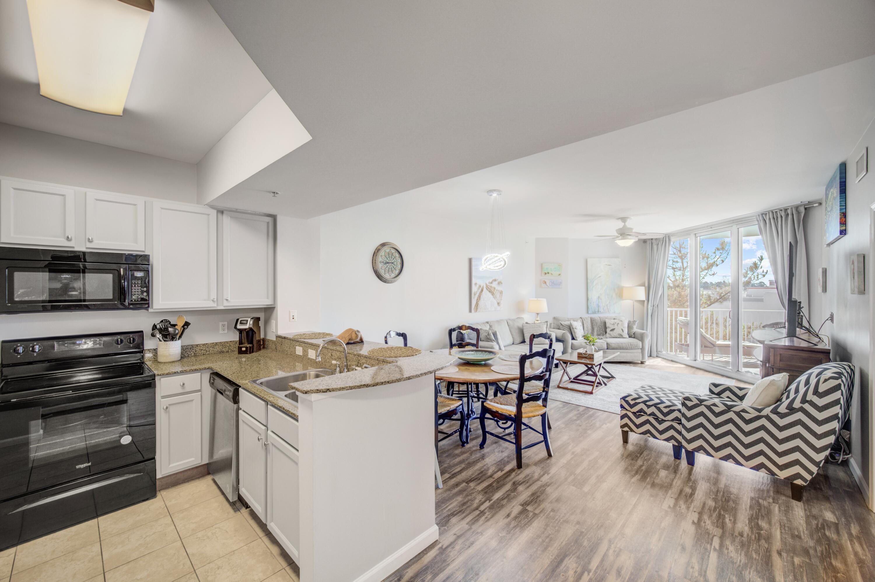 THE PALMS OF DESTIN - Residential