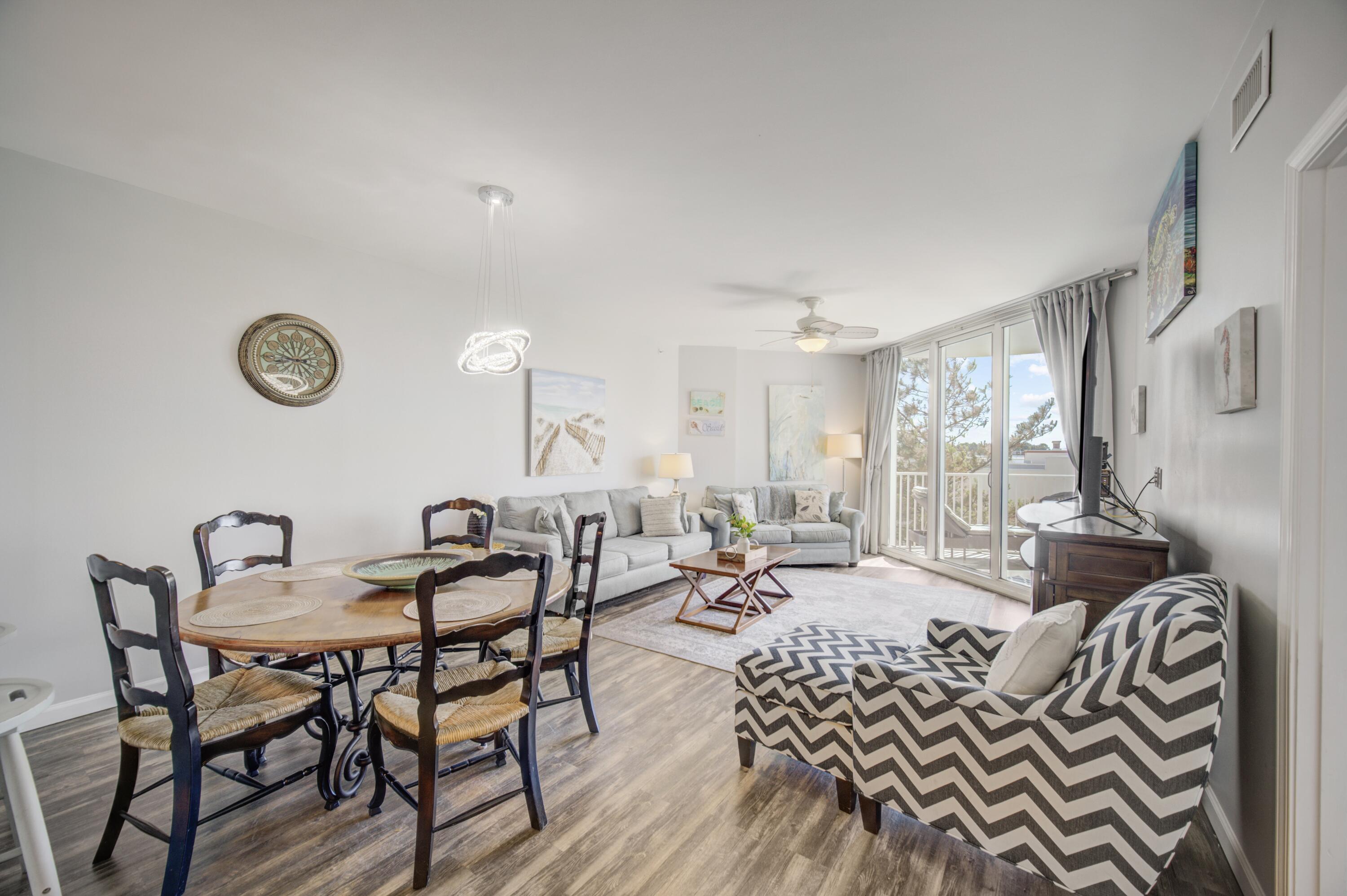 THE PALMS OF DESTIN - Residential