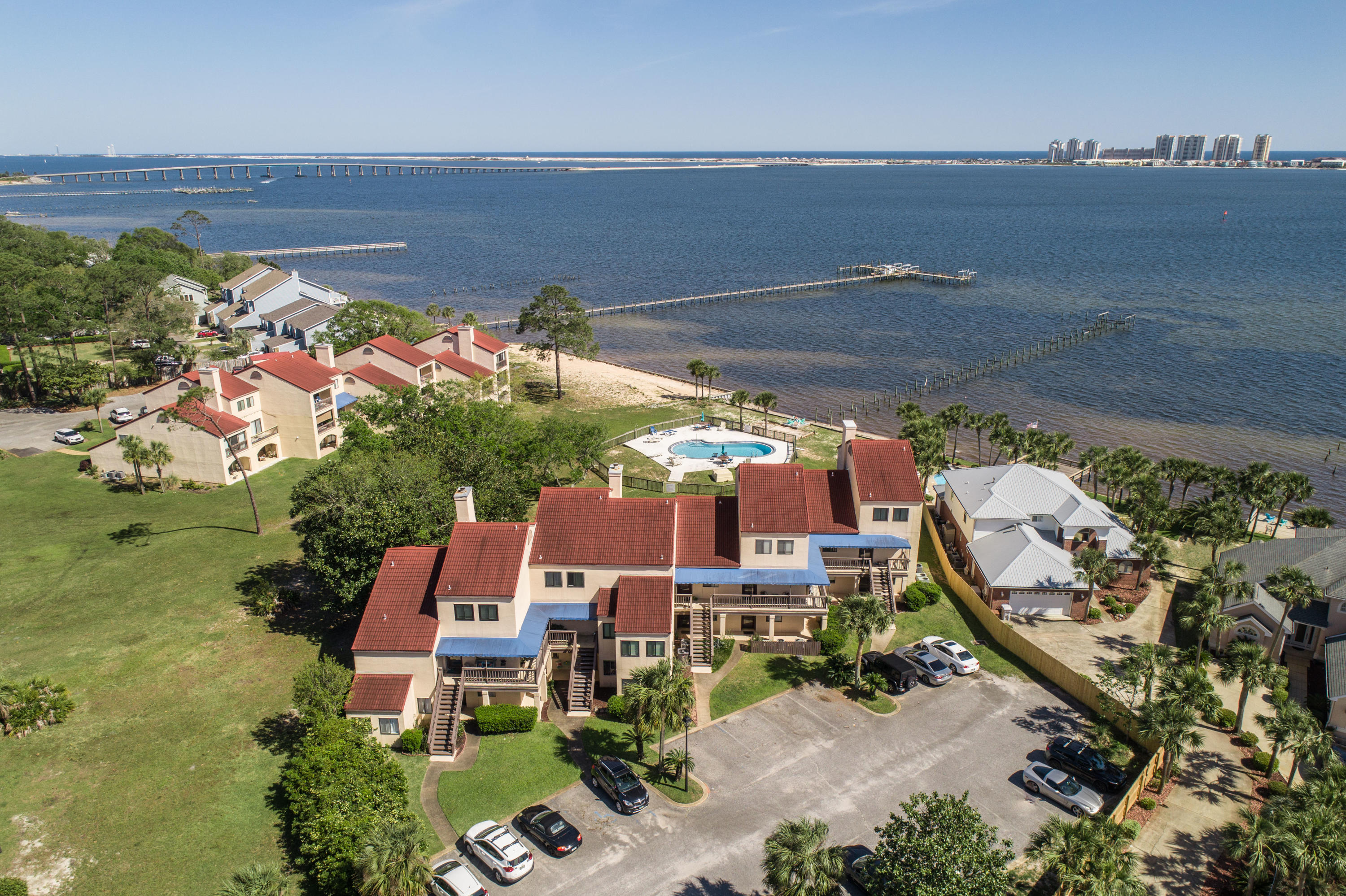 SAFE HARBOUR VILLAGE CONDO - Residential