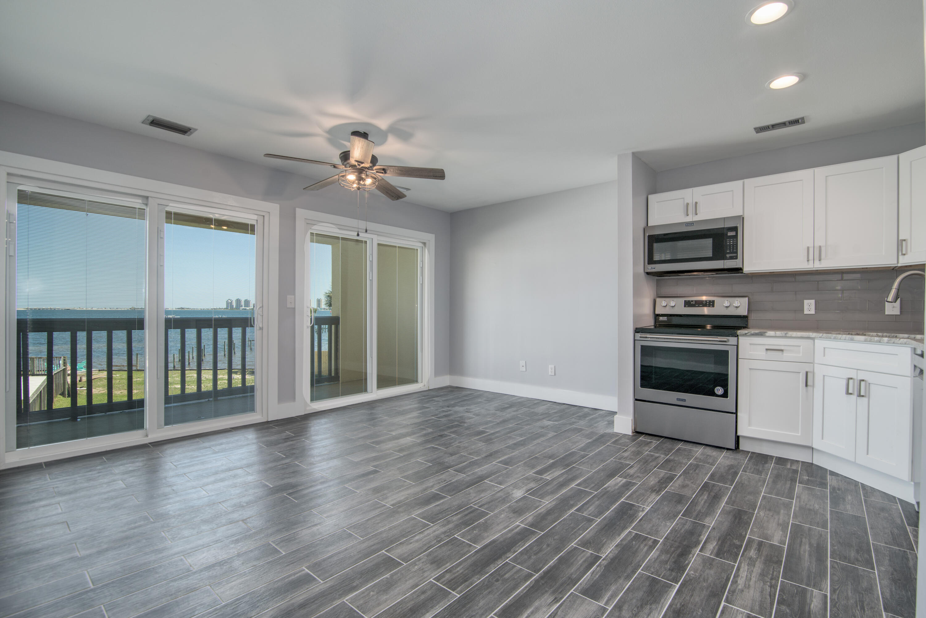 SAFE HARBOUR VILLAGE CONDO - Residential