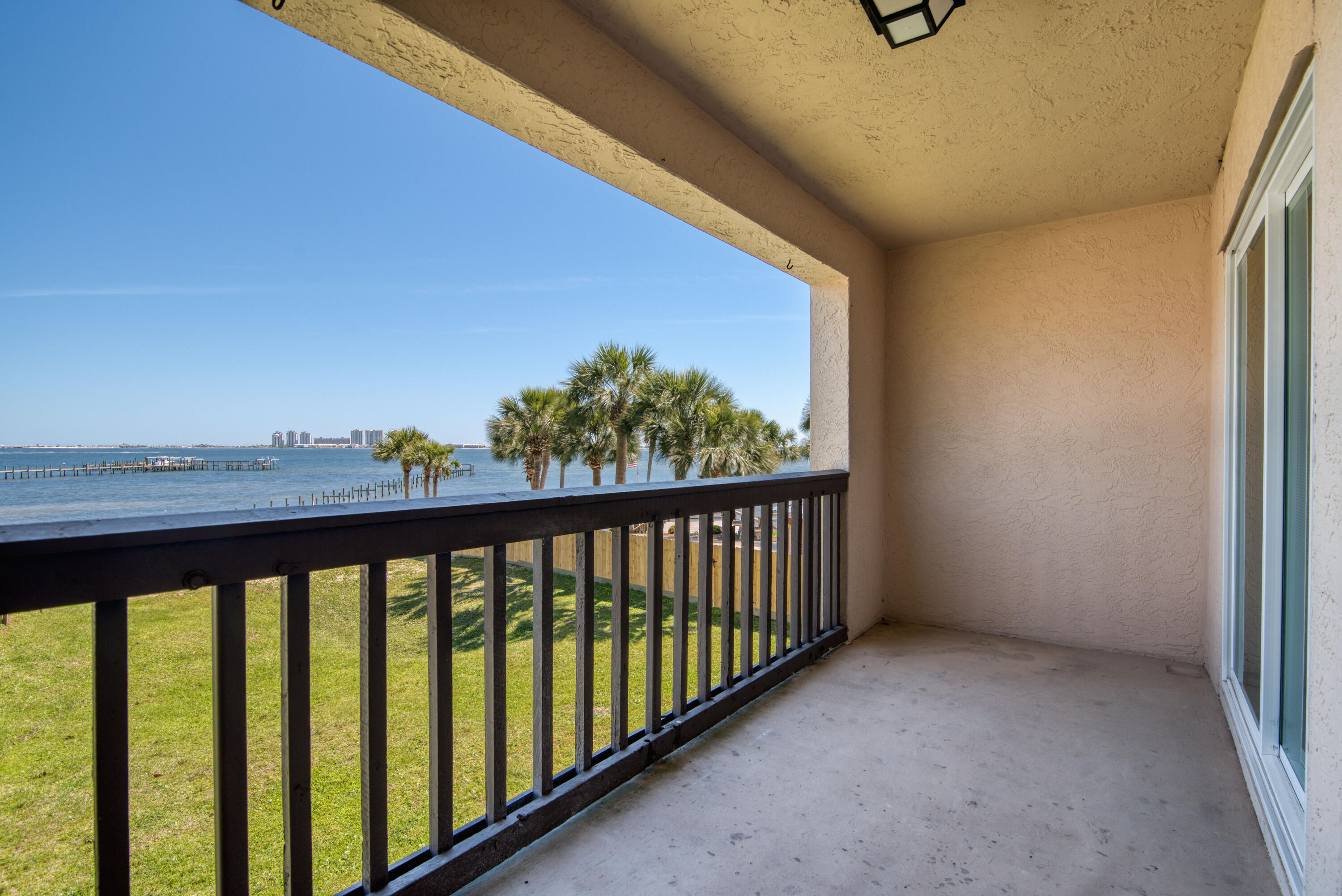 SAFE HARBOUR VILLAGE CONDO - Residential